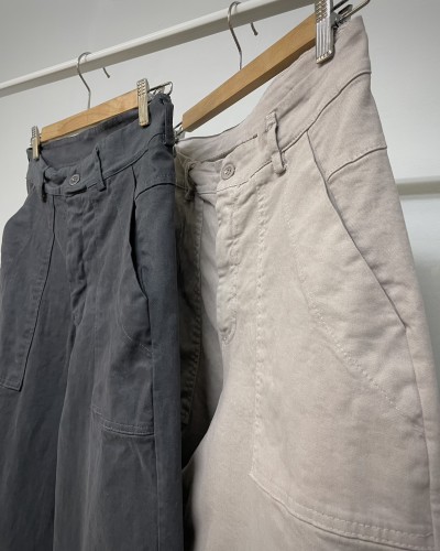 Pantalone tasche grigio